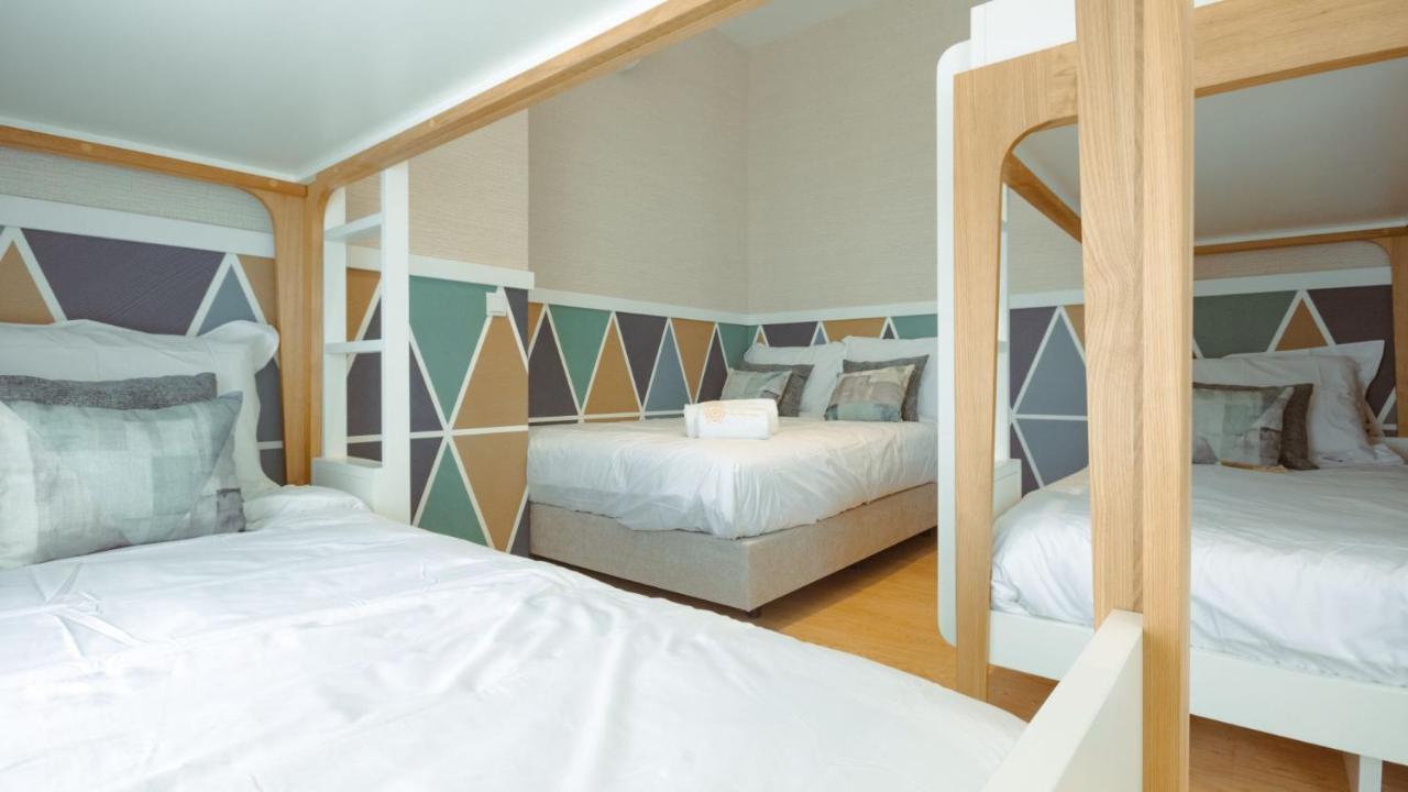 Mixed Dormitory Room,1490369374:JPEG